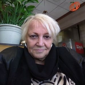 Meet your Posher, Phyllis